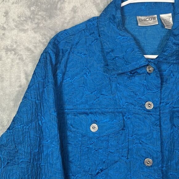 Chicos Blue Rose Pattern Full Button Up Collared Top Blouse Jacket Size 2 - Picture 8 of 10